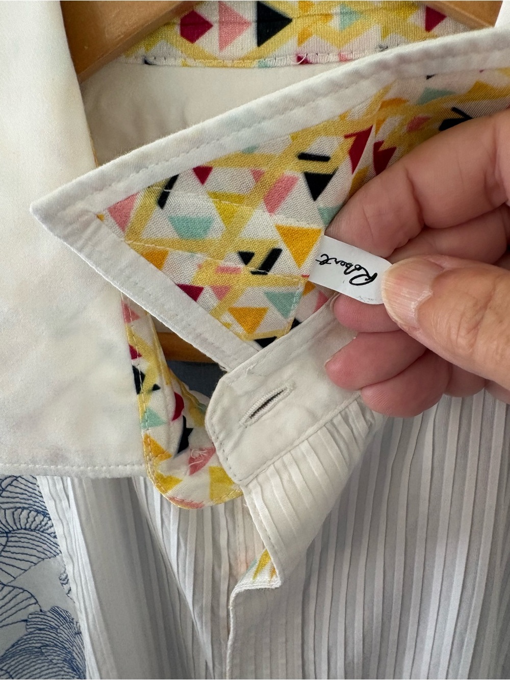 Robert Graham LIMITED EDITION
THE PLEIADES BUTTON DOWN SHIRT. Size XL. - Picture 13 of 17
